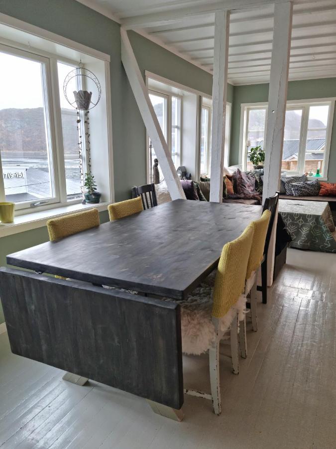Appartamento Koselig Leilighet Midt I Sentrum Skjervoy Esterno foto
