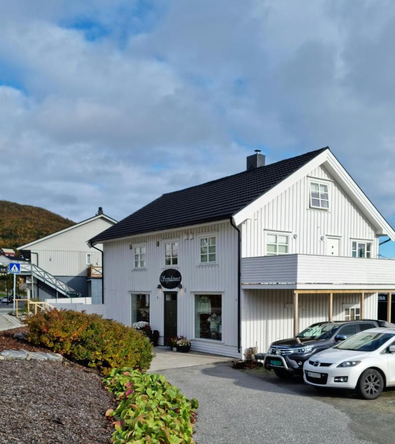 Appartamento Koselig Leilighet Midt I Sentrum Skjervoy Esterno foto